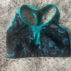 The North Face Stow-N-Go Bra C/D